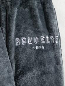 2pcs/Set Boys Casual Embroidered Letter Graphic Crew Neck Long Sleeve Top And Pants, Fleece Warm Outfit For Autumn/Winter