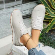 Women's Casual Sneakers, Flat-Soled, Lightweight, Lace-Up Low-Top Shoes. Solid Color, Stylish And Comfortable Walking Shoes. Versatile Skate Shoes. Simple Front Lace-Up Design. Suitable For All Seasons. Suitable For Sports And Tennis. Versatile Sneakers | Sports Shoes | Breathable Upper - Xám - Xem 3
