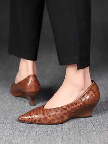 1 Pair Solid Color Fashionable PU Leather Animal Print Women Wedge Heel Shoes, Suitable For All Seasons - Brown - View 1