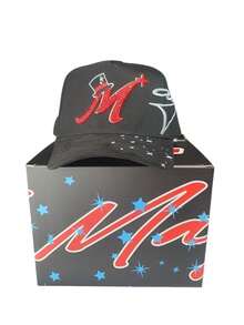 Gorra el mago hats en caja dandy gorra de coleccion presentacion en caja calidad premium diseño unico para regalo edicion especial ajuste regulable visera estructurada materiales duraderos ideal para fans coleccionistas y uso urbano diario - Rojo - Ver 2