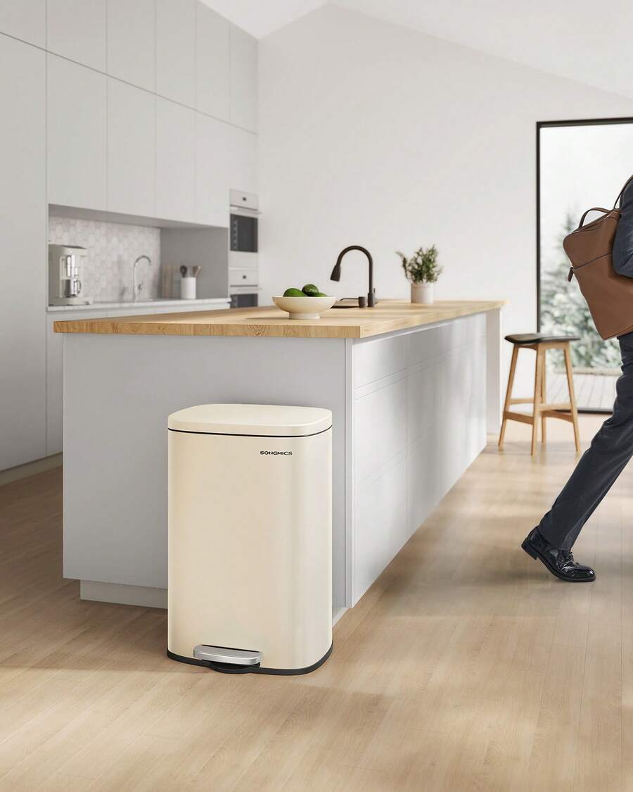 SONGMICS Poubelle Cuisine 50 L, Poubelle Bureau, Fermeture en Douceur, avec Pédale, en Acier, Seau Intérieur