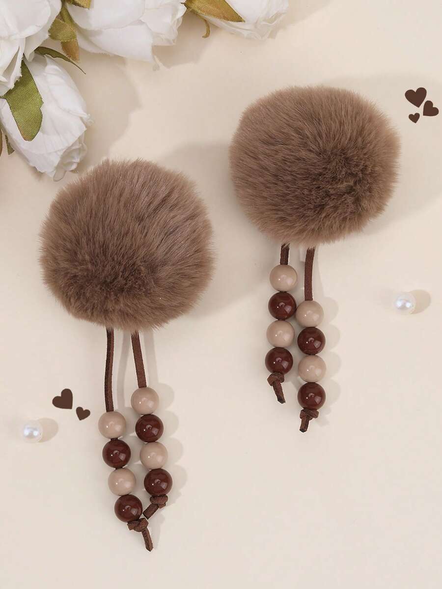 2 Stücke braune flauschige Haarclips für Mädchen, süße Pom-Pom Alligatorclips mit perlenbesetzten Quasten, bezaubernde Flauschbälle als Mädchen Haarclips für den Alltag, weiche Barrettes, einfache Haarspangen, Kinderzubehör für die Haare