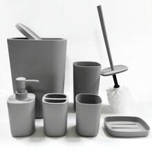 浴室配件套装，6件套塑料礼品套装，包括牙刷架、牙刷杯、皂液器、皂碟、马桶刷架和垃圾桶，适合生日、乔迁、节日等场合，有米色、白色、红色、灰色和黑色四种颜色可选。 - 彩色 - 查看 19