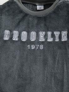 2pcs/Set Boys Casual Embroidered Letter Graphic Crew Neck Long Sleeve Top And Pants, Fleece Warm Outfit For Autumn/Winter