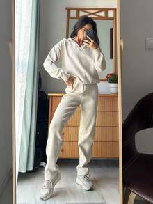 GIGOGOU Bộ đồ thể thao hai mảnh thời trang thu đông cho nữ áo len polo quần dệt kim - Màu be - Xem 5