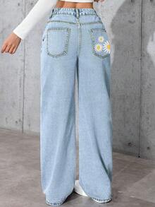 Cute Daisy Print Pocket Design Straight Leg Jeans For Women - Light Wash - View 4