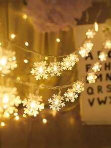 1pc Enchanting Christmas Snowflake String Lights, LED Snowflake Decorative String Lights, Battery Powered, Fairytale Lighting, Plastic Art Decor Indoor Lighting, Battery Powered With Switch Control, Non-Wireless, Suitable For Christmas Decoration In Living Room, Bedroom, Staircase, Handrail, Christmas Tree, Bedroom, Party, Wedding, Christmas Party Romantic Atmosphere Decorative Lights [Batteries Not Included]Christmas Decoration XMAS Decor Christmas Tree Gift Decor Thanksgiving Wedding Home Decor Home Decor Fall Decor Autumn Decor Birthday Decorations For Gifts Party Supplies Indoor Outdoor Garden Holiday Festival Decor Halloween Decor Wall Decor Halloween Ornaments