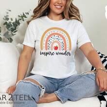 Martini Vibes T-Shirt - Fun Drink Shirt, Cocktail Lover Gift, Casual Party Top, Summer Attire, Women's Iconic Tee220G Pure Cotton Halloween T-Shirt – Soft, Comfortable, And Durable – Perfect For Family Gatherings, Holiday Vacations, And As A Warm Halloween Gift For Friends And Family – Enjoy Ultimate Comfort In Festive Style - 白5 - 查看 1