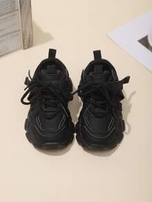 1 双儿童厚底运动鞋，男孩和女孩透气跑步运动鞋，时尚秋季