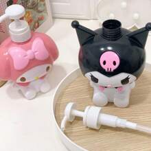 Sanrio Sticlă de duș cu șampon și gel de duș Sanrio cu personaje drăguțe de desene animate Kuromi Melody Hello Kitty/Cinnamon Dog, sticlă de presare pentru gadgeturi de baie, sticlă de loțiune drăguță Kuromi cu desene animate, sticlă de dispensare cu presare în formă de 3D, sticlă de șampon, sticlă de baie, capacitate mare, potrivită pentru depozitare în călătorii