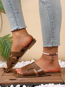 2025 Summer New Brown PU Criss-Cross Slip-On Flat Square Toe Sandals, Comfortable & Versatile Women's Slippers, Suitable For Valentine's Day, Beach Party, Travel