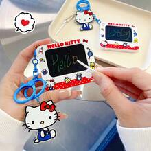 Sanrio Premium Doodle 钥匙扣 - Hello Kitty 版。采用压敏书写表面和防污擦除技术，将功能性与标志性的 Sanrio 美学融为一体，专为眼光独到的专业人士打造。 - 彩色 - 查看 2