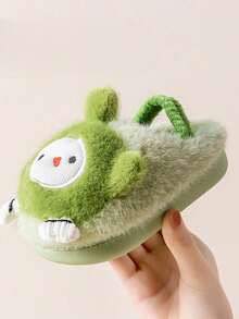 Un par de nuevas pantuflas cálidas de invierno para niños, pantuflas de peluche con diseño de dibujos animados lindos para bebés para interiores