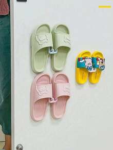 3 pezzi Appendiabiti adesivo senza foratura per ciabatte da bagno, colore casuale, adatto per doccia, bagno, toilette, supporto per ciabatte da drenaggio