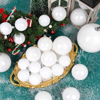 12 piezas Bolas decorativas de Navidad Bolas blancas de Navidad Bolas de plástico Accesorios del árbol de Navidad Adornos