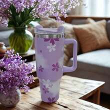 Floral Stainless Steel Thermal Mug With Handle, Lid, And Straw For Coffee, Tea, Juice, Or Water. Designed To Be Portable, It's Ideal For Travel, The Gym, The Car, The Office, And As A Gift. - Lilás Prêmio - 查看 1