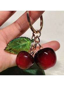 Kirsche Kette mit glänzendem Harz Anhänger - Legierung, dekorative Zubehörteile Kirsche Dekoration Taschenkette Anhänger Taschenverlängerungskette mit Kettenanhänger, geeignet für verschiedene Taschen, Schlüsselanhänger, Handtaschen, Umhängetaschen, Schultertaschen für Frauen, Autoschlüsseltasche, geeignet für Geldbörsen und Taschen, ideales Geschenk für die Familie