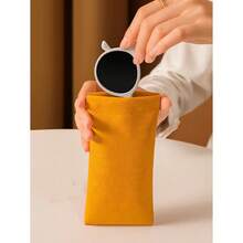 1 Piece Soft PU Sunglasses Pouch Holder Organizer Storage For Daily- Portable Squeeze Top Leather Glasses Case Minimalist Solid Color Anti-Scratch Glasses Storage Bag Eyewear Accessories Sunglasses, Sunglasses, Reading Glasses, Myopia Glasses, Astigmatism Glasses Storage Bag For Men And Women (Yellow)