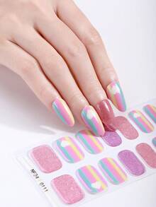 16 Spitzen halb gehärtete Gel-Nagelfolien (Mehrfarbig) Regenbogen-Farbverlauf mit Herzmuster Design Kristall Nagel Sticker, selbstklebende Komplett-Folien Nail Art, muss mit UV-Lampe verwendet werden, einfach anzuwenden und zu entfernen, geeignet für Frauen und Mädchen für tägliche Party DIY Nail Art Verwendung