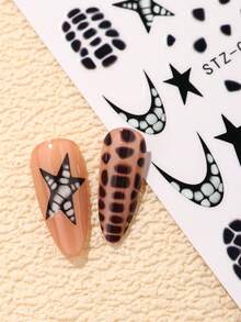 2 件 Y2k Nails 鳄鱼豹纹指甲贴纸黑色星星美甲贴花秋冬指甲装饰 DIY 美甲用品 - 彩色 - 查看 6