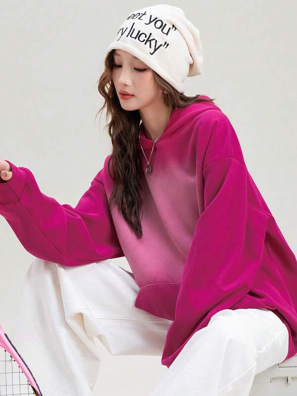 Sudadera con capucha de color contrastante informal, estilo callejero estadounidense, acabado lavado de moda, otoño