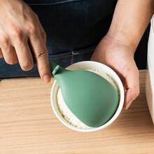 Self-Standing Silicone Rice Spoon, High-Temperature Resistant, Integrated Non-Stick Rice Spoon, Suitable For Use With Household Electric Rice Cookers To Hold The Self-Standing Rice Spoon.