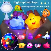 无孔沐浴玩具，发光海洋动物套装，闪闪发光的彩色浴缸漂浮水上玩具，浴室水盆游戏泳池派对的绝佳礼物 - 彩色 - 查看 1