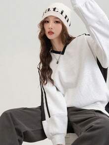 Áo sweatshirt cổ chữ V JUTU mùa xuân & thu với họa tiết hoa và sọc đen phối hợp, kiểu dáng thời trang và rộng rãi, thoải mái. - 939 màu xám và đen - Xem 6