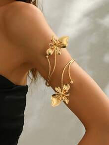 1pc Minimalist Elegant Floral & Leaf Wrap Asymmetrical Exaggerated Adjustable Arm Cuff, Chic Minimalist Design Refreshing Sweet Gold Flower Adjustable Armlet Suitable For Women's Daily, Vacation, Party Wear (Product And Packaging May Have Minor Flaws, Flower Petal Direction Is Random)