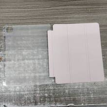 1 Stück Dreifach-Falt-IPad Hülle komplett transparent, schlanke Standhülle stoßfest und sturzsicher mit Stifthalter kompatibel mit Apple Tablet IPad 10.2/10.5 Zoll, Air 4/5/6/7, 10./11. Generation, Pro 11 Zoll, Air 11(M2), Air 13, Air 13 und Pro 11(M4) Modelle. Durchsichtige Rückseite mit hoher Transparenz für DIY Personalisierung - Pink