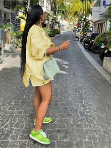 女式 Polo 领条纹开衫，U 型下摆设计衬衫和松紧腰短裤，两件套，时尚春夏秋季海滩度假蜜月装