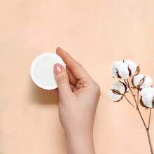 100 Count Cotton Pads 100% Cotton Rounds Hypoallergenic Soft & Absorbent For Beauty, Cosmetics