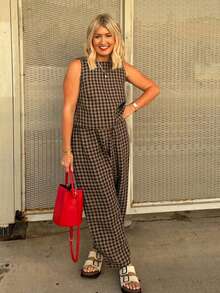 Women Plaid Sleeveless Cropped Tee And Pants Casual Two-Piece Outfit Comfortable Woven Fabric Round Neck - 卡其色 - 查看 1