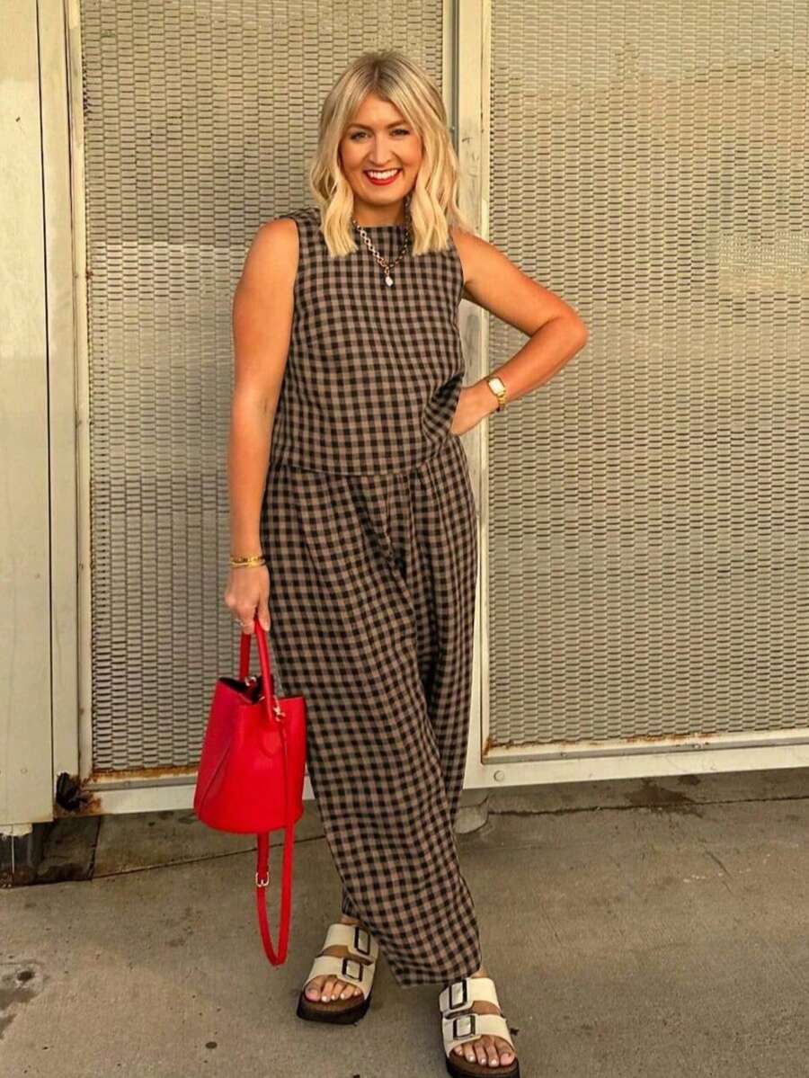 Women Plaid Sleeveless Cropped Tee And Pants Casual Two-Piece Outfit Comfortable Woven Fabric Round Neck - 卡其色 - 查看 1