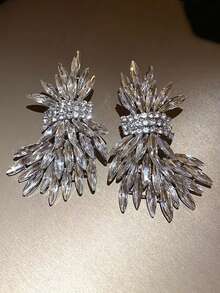 1 Pair Crystal Leaf Exaggerated Luxury Wedding Earrings, Rhinestone Glamorous Party & Daily Wear Jewelry Gift For Women - Flower Crystal Marquise Curved Earrings - View 3