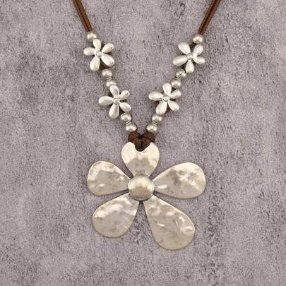 1pc Minimalist Silver Asymmetrical Sunflower Alloy Pendant Necklace, Adjustable Wax Cord Necklace, Fashionable Daily Wear For Young Women, Girlfriend