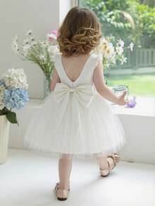 Baby Girls Cap Sleeve Bow Tie Tulle White Elegant Christmas Party Dress, Princess Dress Suitable For 1st Birthday Party, Banquet, Wedding Flower Girl Outfit
