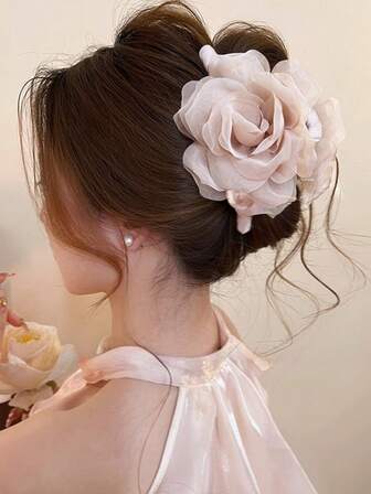 1 pieza Clip de pelo con flor de camelias de malla y perlas, estilo bohemio de vacaciones, nuevo accesorio de clip de pelo de malla versátil y dulce, accesorios de moda para el cabello, clip de pelo de otoño, clip de pelo de invierno