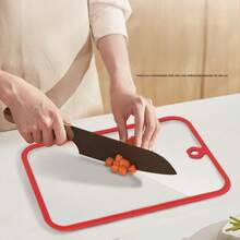 玻璃切菜板套装，带防滑边缘和挂孔，洗碗机透明切菜板，适用于台面、食物准备和上菜 - 透明色 - 查看 2