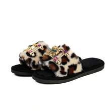 1 par de zapatillas de tela de playa bordadas con letras y cuentas, para el hogar y la playa, adecuadas para el invierno