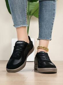 Men's Casual Sneakers, Classic White Shoes, Versatile Sports Shoes, Outdoor Walking Shoes, Couple Styles, Size 36-45, White Skate Shoes, Plus Size