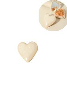 这款浪漫心形折叠镜梳是一款便携式口袋大小的防静电气垫梳,非常适合女性旅行、手提包携带和日常补妆。随时随地打造完美造型。这款可爱的珠光大理石纹心形折叠梳还内置一面镜子。 - 彩色 - 查看 14