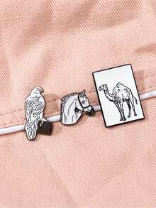 1 Piece Of Middle Eastern Animal Enamel Pin, Decorative Brooch, Alloy Lapel Bag Badge, Jewelry Gift, Decoration. Backpack Accessories. Lapel Pin, Badge On Backpack, Women's Brooch, Clothing Gift, Jewelry, Fashion Accessories Halloween Costume Accessories Bag Charms Office Accessories Christmas - Multicolor - View 2