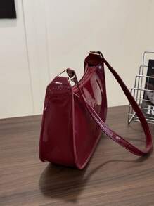 纯色极简拉链单肩包，时尚新月形包，拉链单肩包，仿皮纯色钱包，酒红色内衣收纳包，理想的新年礼物，时尚酒红色内衣收纳包，复古风格