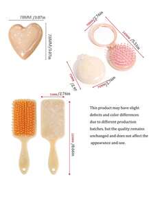 这款浪漫心形折叠镜梳是一款便携式口袋大小的防静电气垫梳,非常适合女性旅行、手提包携带和日常补妆。随时随地打造完美造型。这款可爱的珠光大理石纹心形折叠梳还内置一面镜子。 - 彩色 - 查看 9