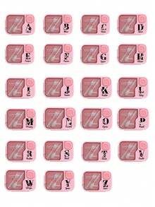 1 pieza Caja de almuerzo de gran capacidad con nombre personalizado, Caja de almuerzo para adultos de 1450ml, de tres compartimentos, a prueba de fugas, impresa con flores rojas e iniciales negras de la A a la Z, Caja de almuerzo personalizada, con cubiertos incorporados y compartimento separado para salsa