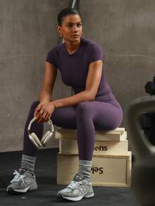PinkTip Seamless Shaping Set - Solid Color Sports Top And High Waist Leggings, Suitable For Yoga And Running Summer - Purple - View 2