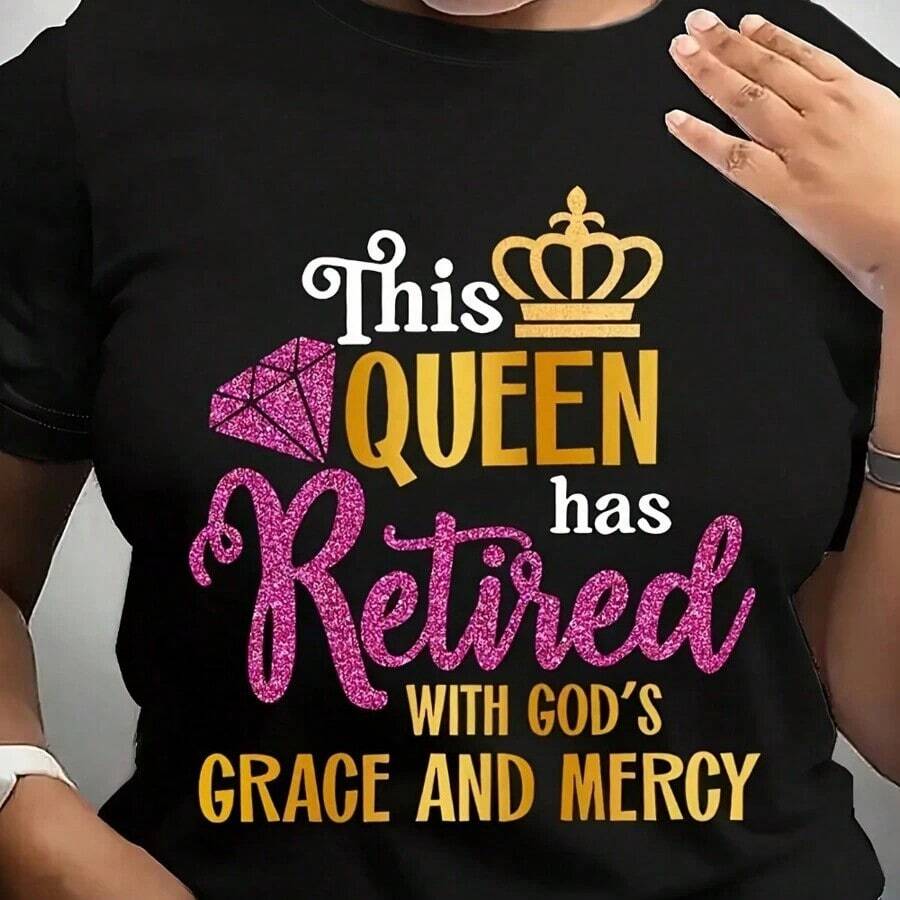 PAYEAH 1 Pcs 100% Cotton Retired Queen Graphic Tee - Comfortable Crew Neck, Short Sleeve, Casual Summer Top For Women - Funny Retirement Gift Idea, Relaxed Fit, Soft Fabric, Graphic Print T-Shirt 220g Heavy Cotton T Shirt100% Heavy Cotton Hoodie - 黑色 - 查看 1