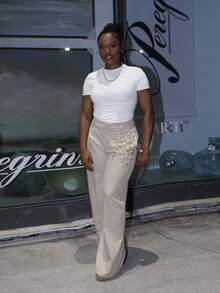 Steph T 盖袖抓绒 T 恤休闲夏季春季假期胶囊衣橱日常机场度假秋季返校秋季冬季 - 白色 - 查看 1