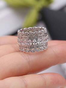 奢华礼盒装不对称方晶锆石密镶戒指，白金镀铜，适合女性婚礼订婚佩戴和节日礼物 - 銀色 - 查看 6